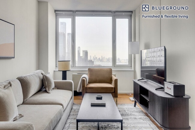 Building Photo - 635 W 42nd St