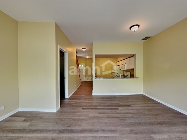 Building Photo - 1418 Grandview Ct