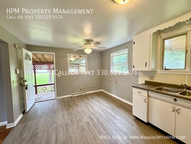 Foto del edificio - 1732 17th St NE