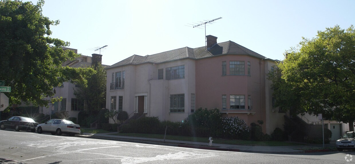 Foto del edificio - 300-310 Palm Ave