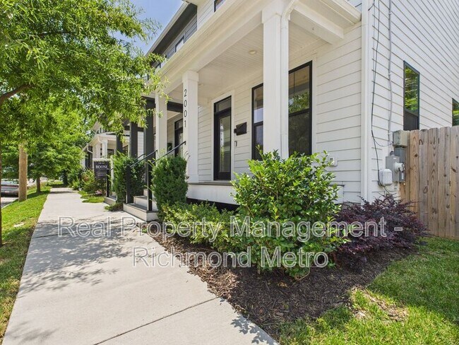 Foto del edificio - 2001 R St