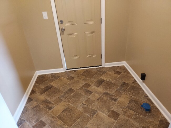 Photo - 333 Grace St House