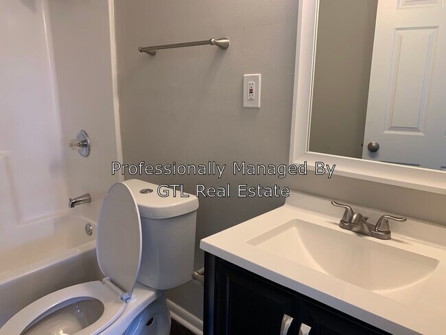 Foto del edificio - 3102 Robin Rd