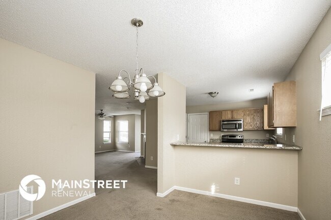 Foto del edificio - 625 Locust Grove Ln