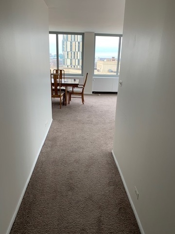 Foto del edificio - 1700 E 56th St