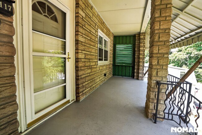 Building Photo - 1117 Chartiers Ave