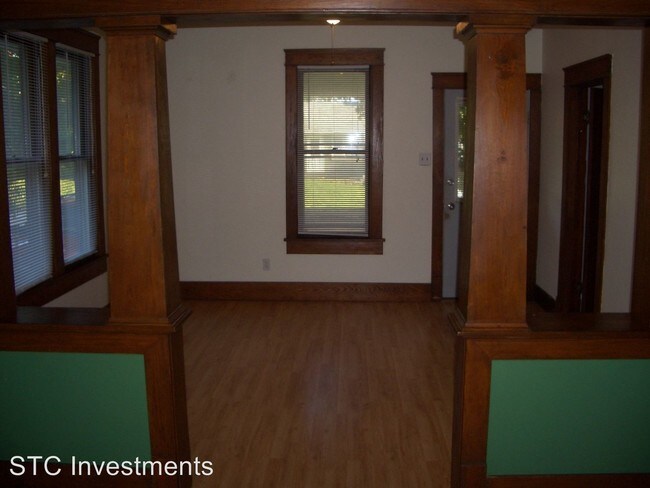 Foto del edificio - 2 br, 1 bath House - 530 W. Orchard