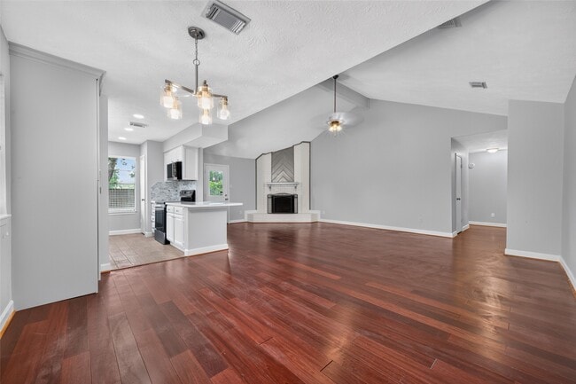 Foto del edificio - 2450 Long Reach Dr
