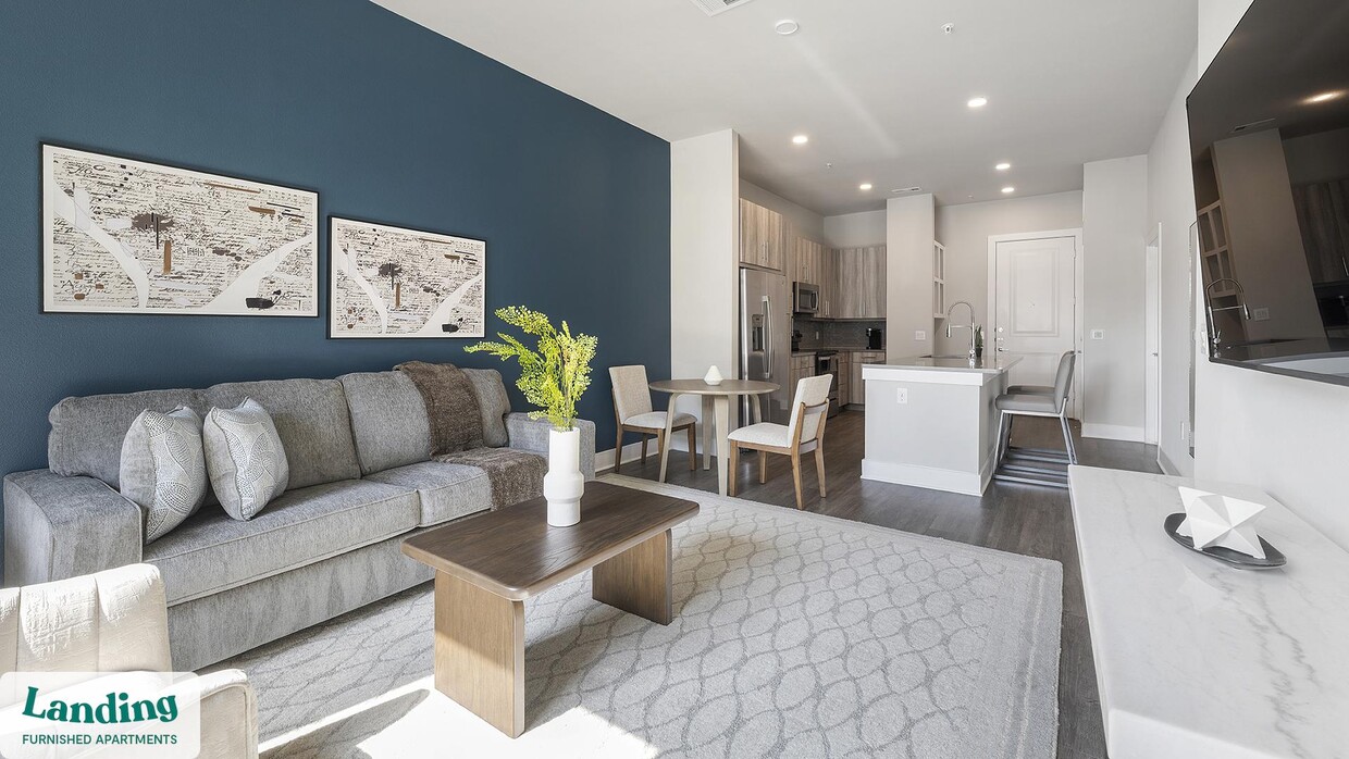 Foto principal - 1900 Airport Commerce Dr