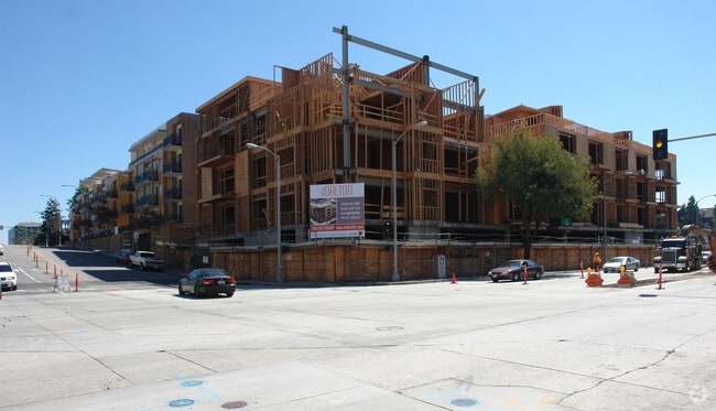 Building Photo - The Dalton