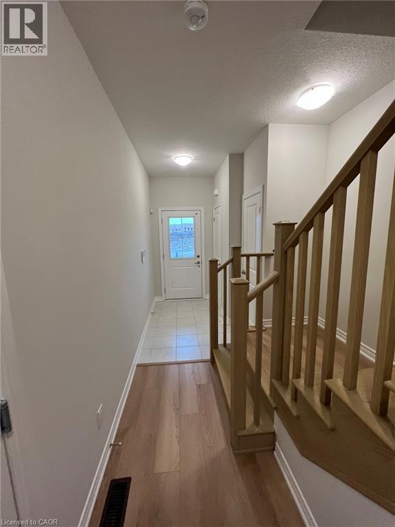 Building Photo - 5 Genoa Dr