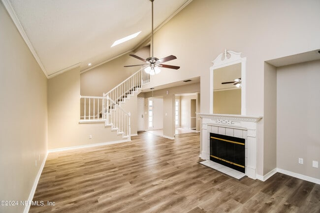 Building Photo - 8054 Loch Lomond Ln