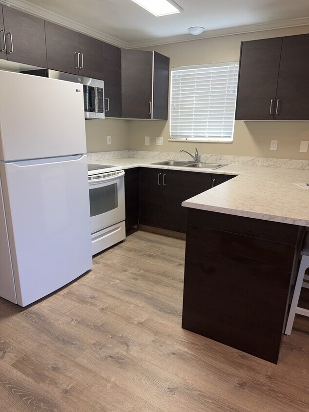 Kitchen updated - 591 N 200 E