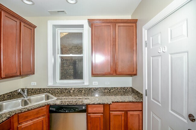 Foto del edificio - 3212 N Clifton Ave
