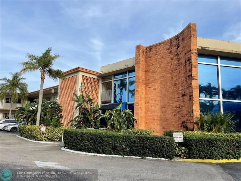 Photo - 26 Diplomat Pkwy-