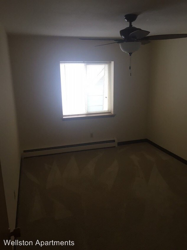 Foto del edificio - 2580 N Oakland Ave