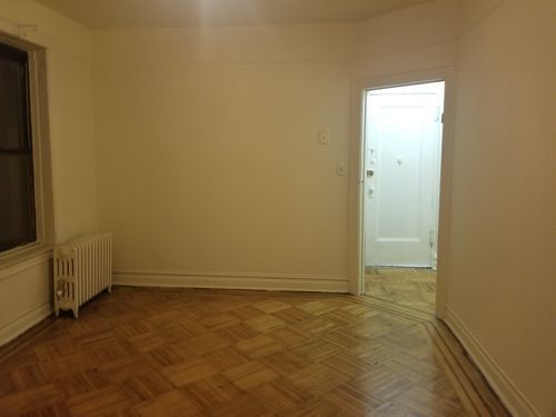 Building Photo - 1462 Ovington Ave