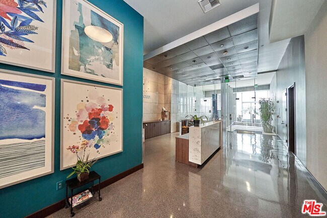 Foto del edificio - 3810 Wilshire Blvd