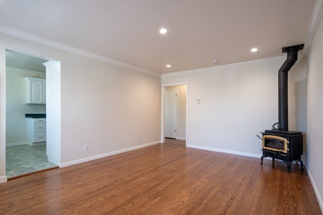 Building Photo - 3834 Colegrove St