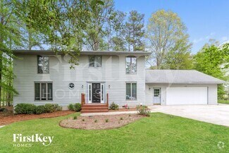 Building Photo - 4090 Essex Pl