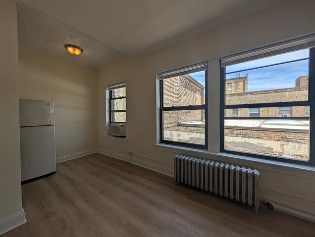 Foto del edificio - 5417 N Kenmore Ave