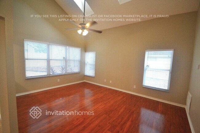 Foto del edificio - 2404 Needham Dr