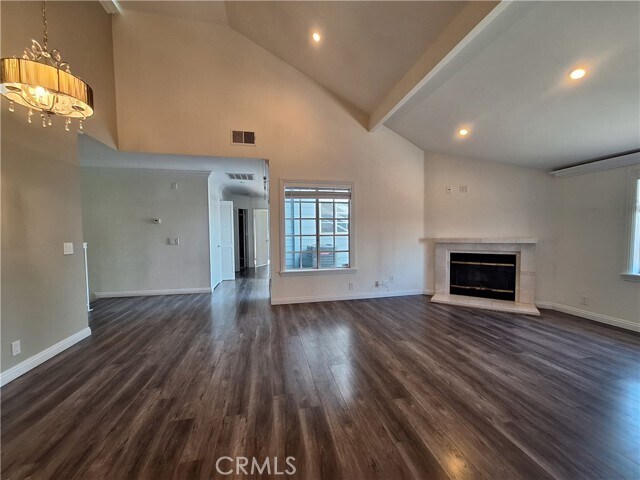 Foto del edificio - 26131 Frampton Ave