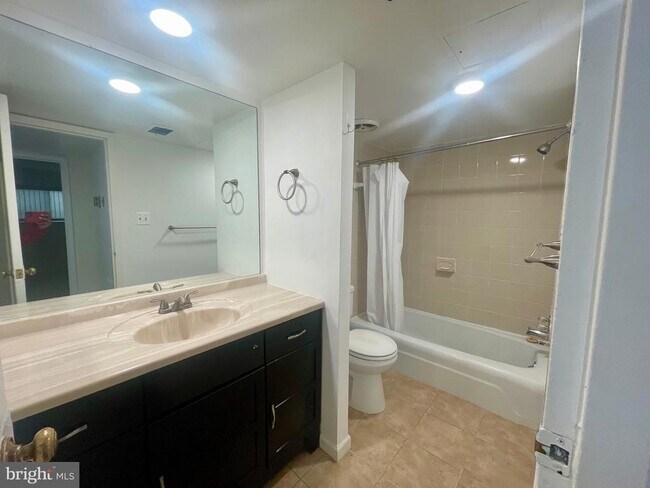 Foto del edificio - 8493 Greenbelt Rd