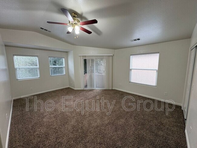 Foto del edificio - 184 S Filbert Rd