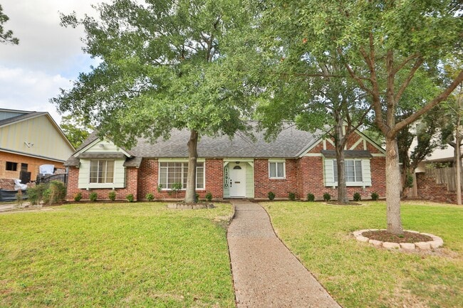 Foto del edificio - 12910 Queensbury Ln