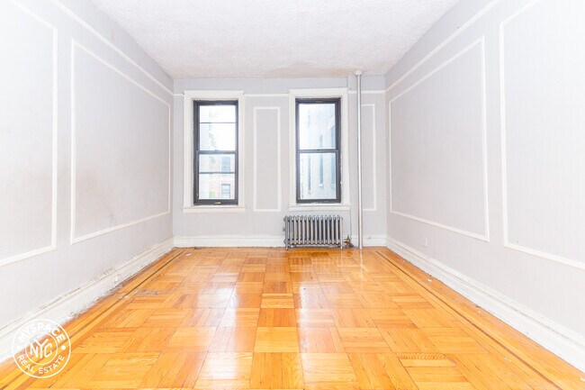 Building Photo - 377 Montgomery St