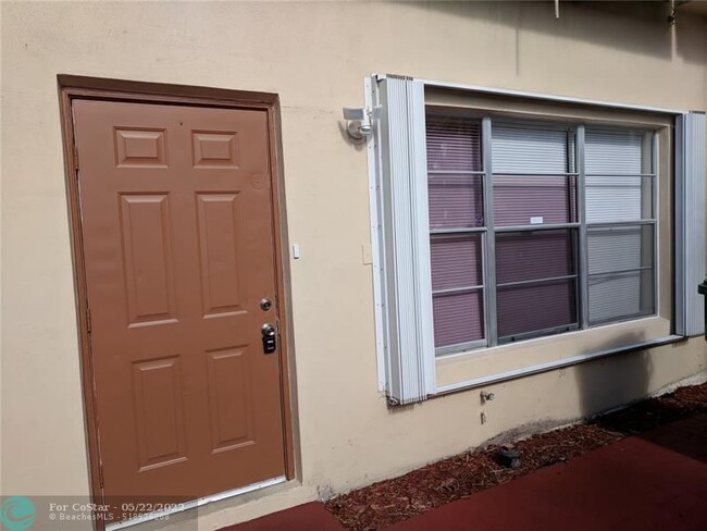 Foto del edificio - 3780 SW 59th Terrace