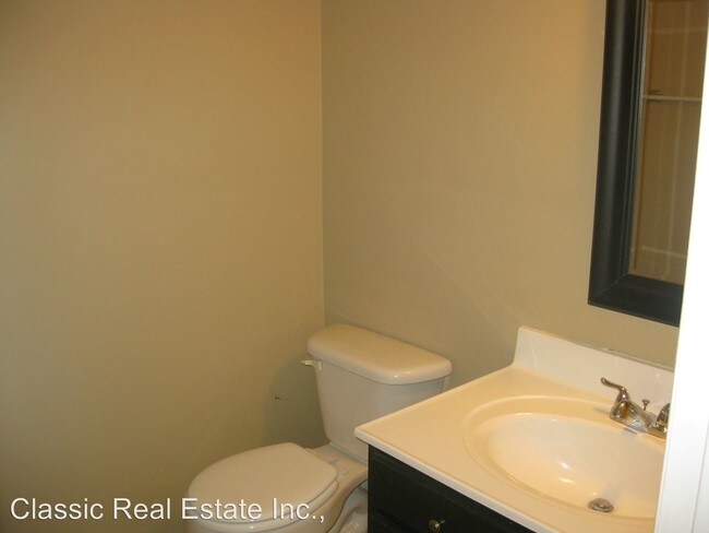 Building Photo - 3 br, 1.5 bath House - 3167 Pimlico Pkwy