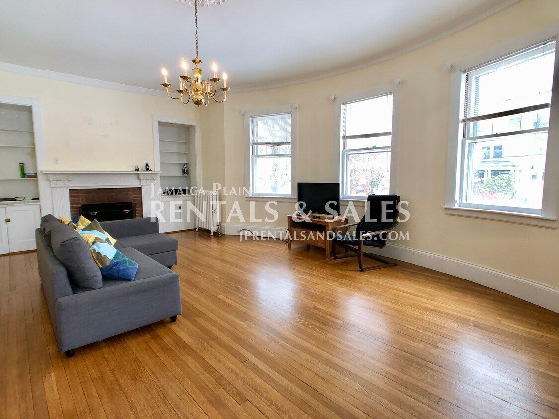 41 Pond St Unit 1 BR, Boston, MA 02130 41 Pond St Boston, MA