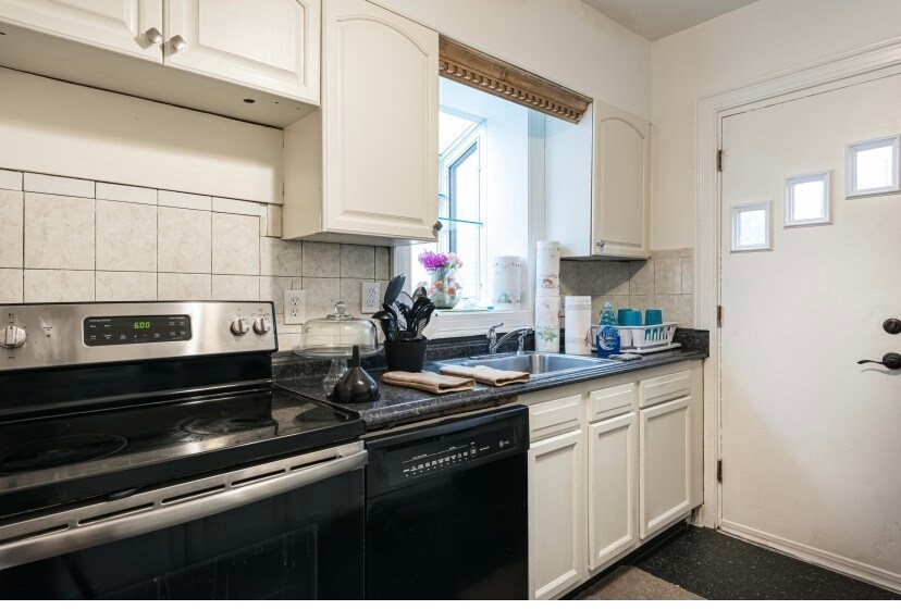 Foto principal - 1927 Quincy St NE