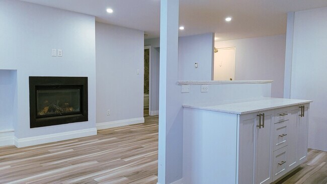 Building Photo - 581 Strasburg Rd