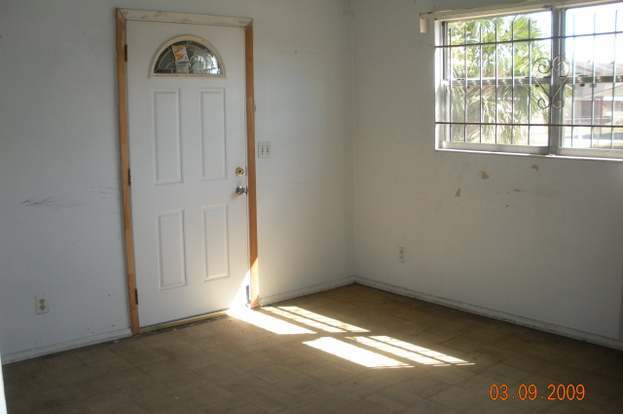 Foto del edificio - 4915 Arrowsmith Rd