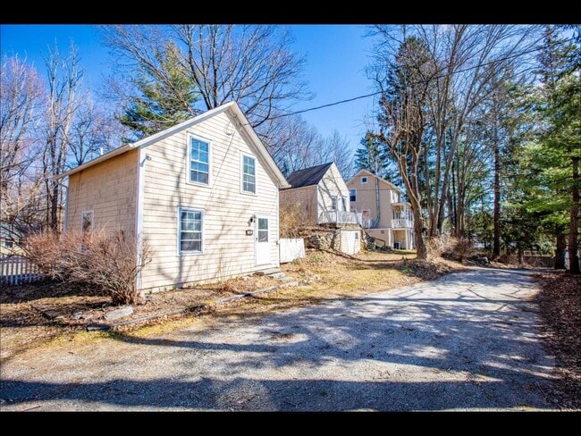 Building Photo - 164 Charles Colman Blvd