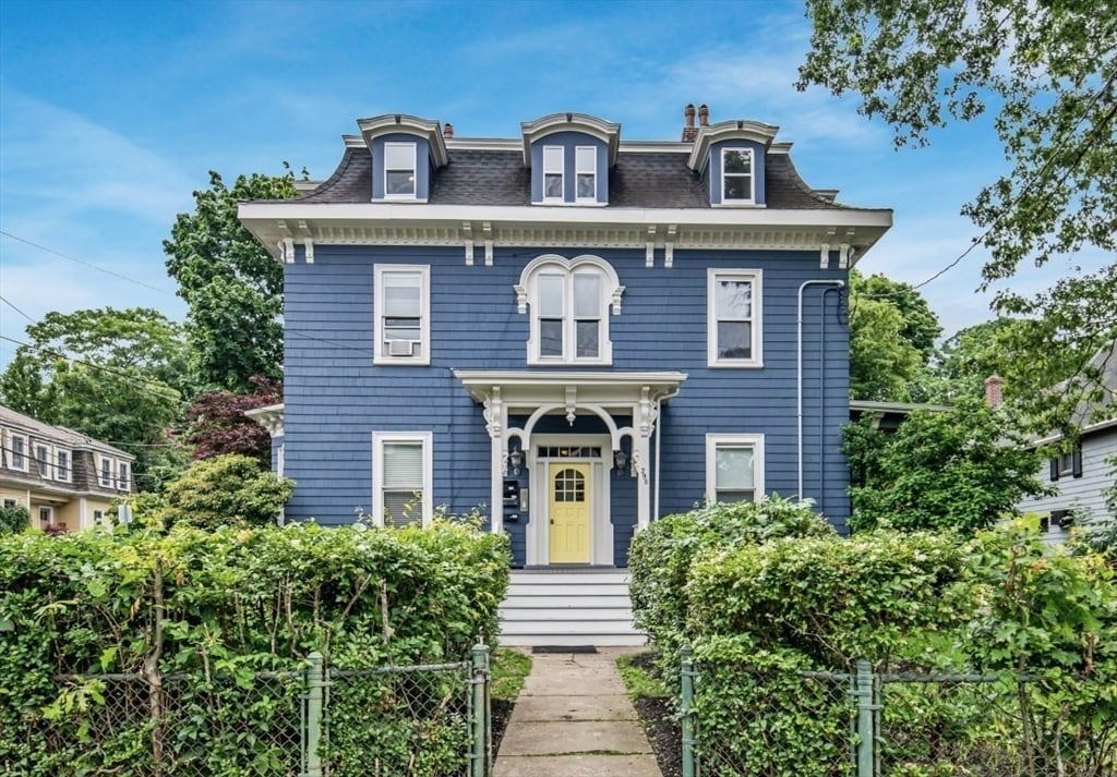 Primary Photo - 298 Lamartine St