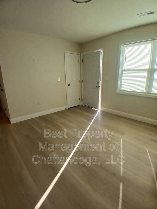 Foto del edificio - 5249 Usher Dr
