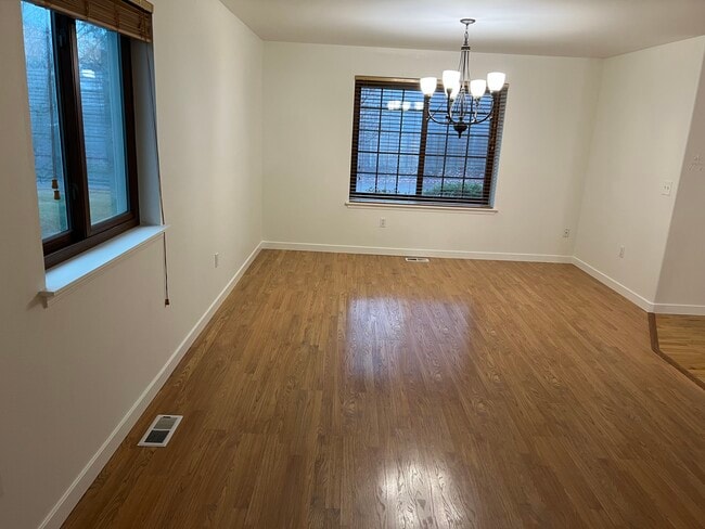 Foto del edificio - 1227 187th St Ct E