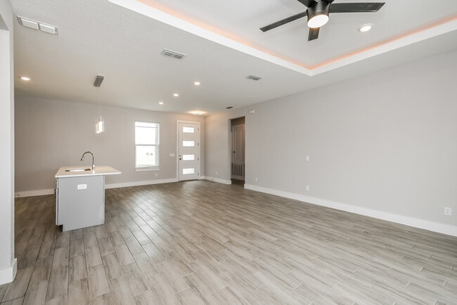 Building Photo - 1202 N Platte Ct