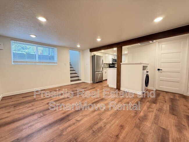 Building Photo - 563 Denver St