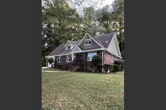 Building Photo - 4597 Briarcliff Rd NE