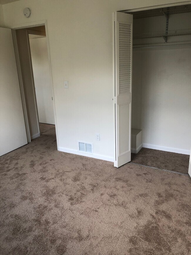 bedroom 2 - 34749 Skylark Dr