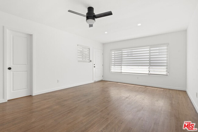 Foto del edificio - 25226 Loytan St