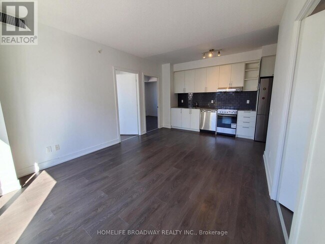 Building Photo - 278-3278 Buchanan Dr