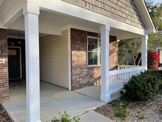 Foto del edificio - 3420 S McDougal St