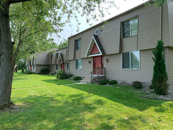 Building Photo - Rivers Edge Apartments