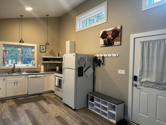 Foto del edificio - 33 Cotton Wood Ln